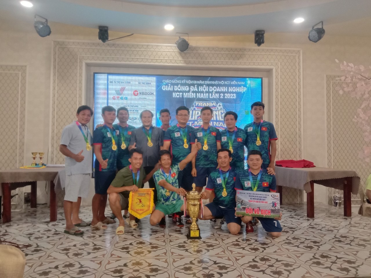 Công Ty Trường Phúc giành HCV